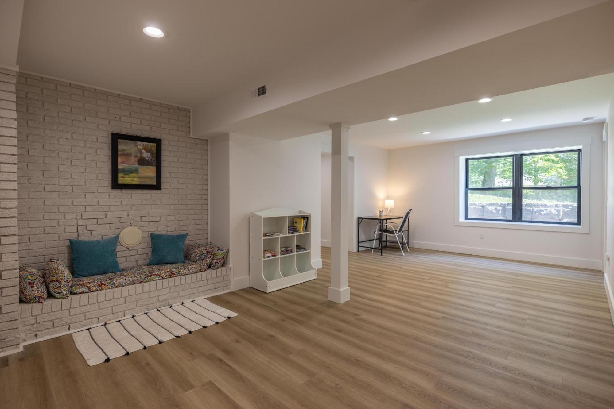 Villa Mid-Century Modern Impeccable Remodel With Hot Tub à Asheville Extérieur photo